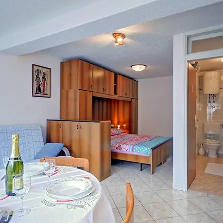 Appartement With Parking Space - 27680